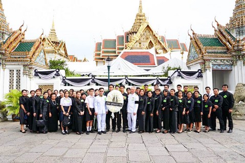To pay respect to the Royal remains @The Royal Grand Palace 31 May 2017
