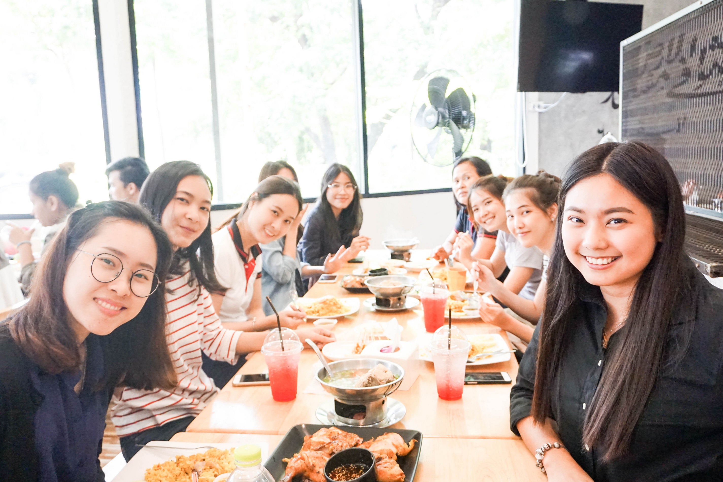 Happy Lunch 25 September 2017